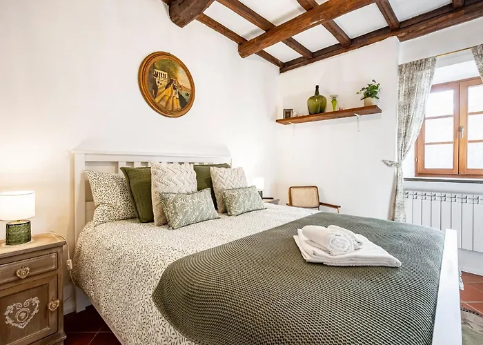 Guesthost - La Casa Delle Cinque Lune - Quiet Escape Ortonovo
